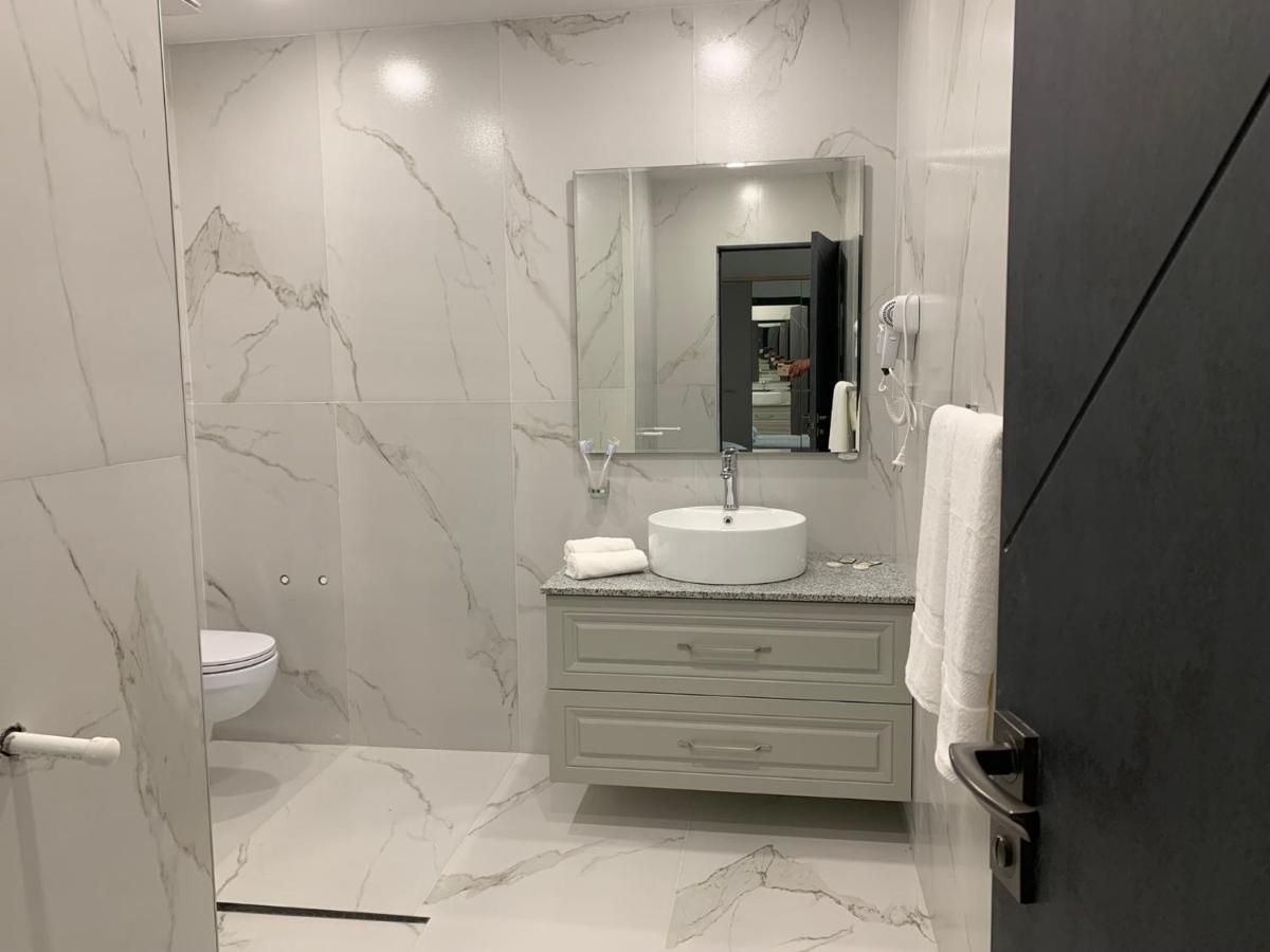 Hotel Ashot Erkat Szevan Kültér fotó