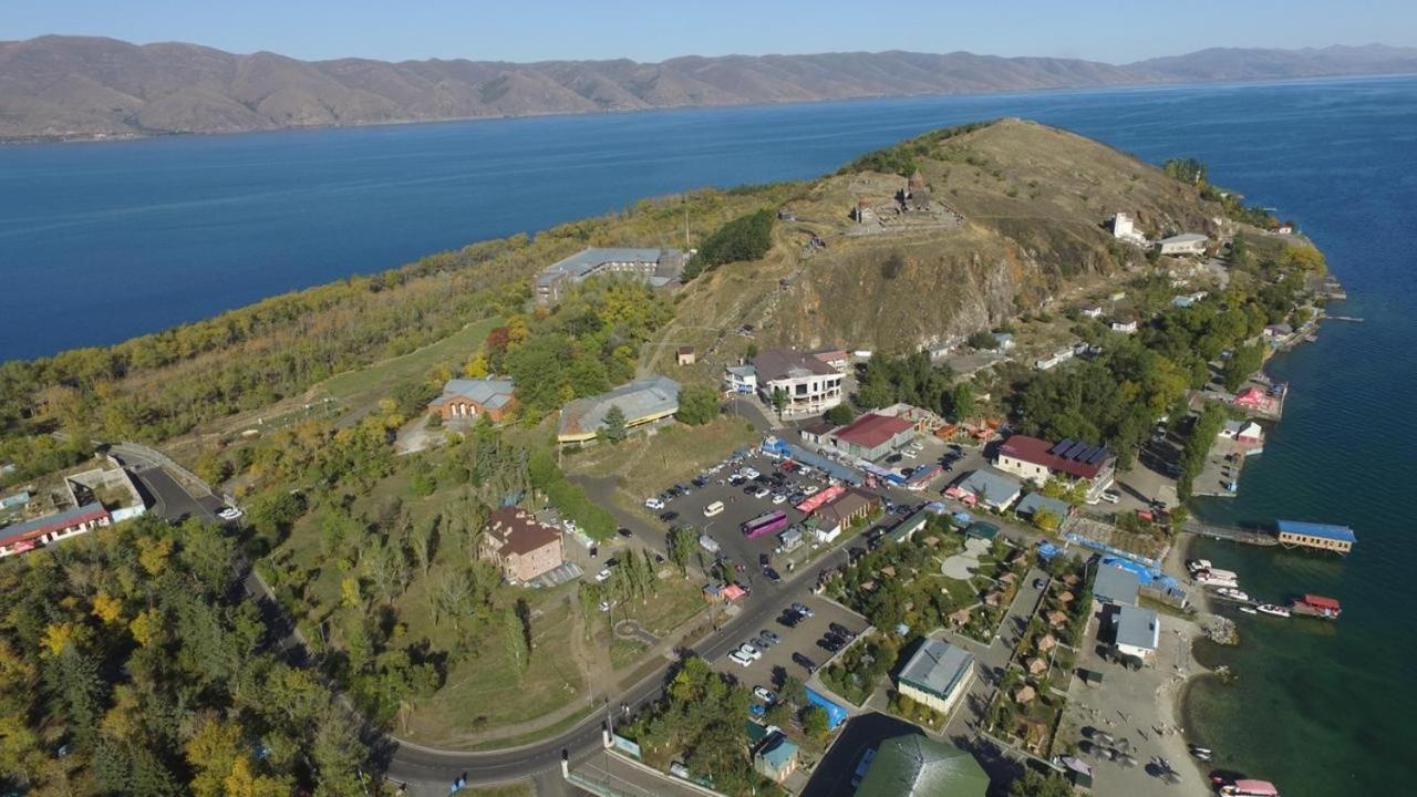 Hotel Ashot Erkat Szevan Kültér fotó